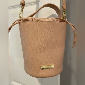 Bucket bag handbag